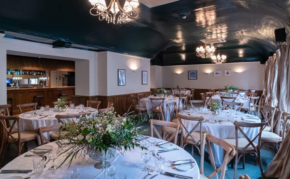 White Hart Inn Уелс Екстериор снимка