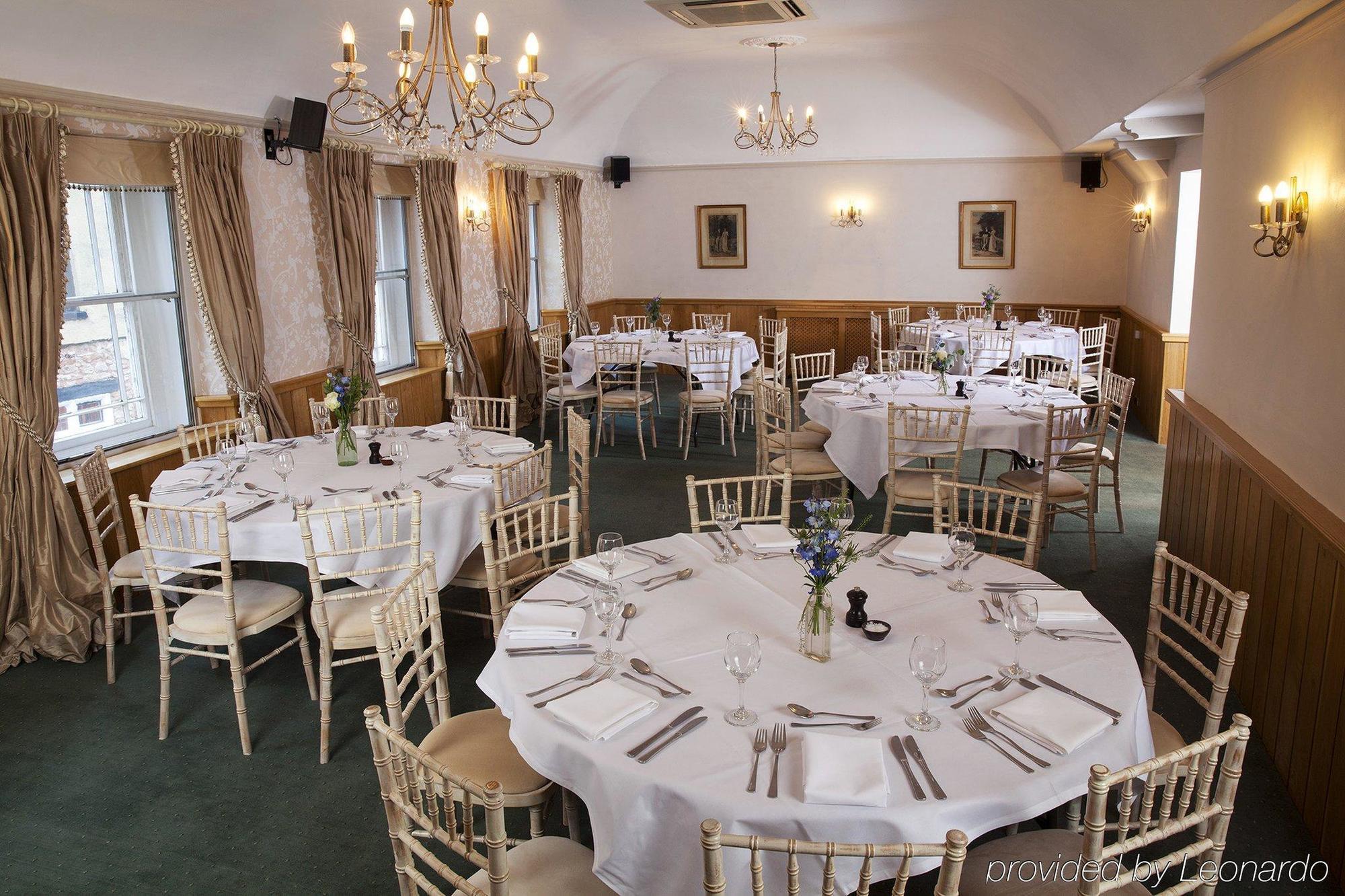 White Hart Inn Уелс Екстериор снимка