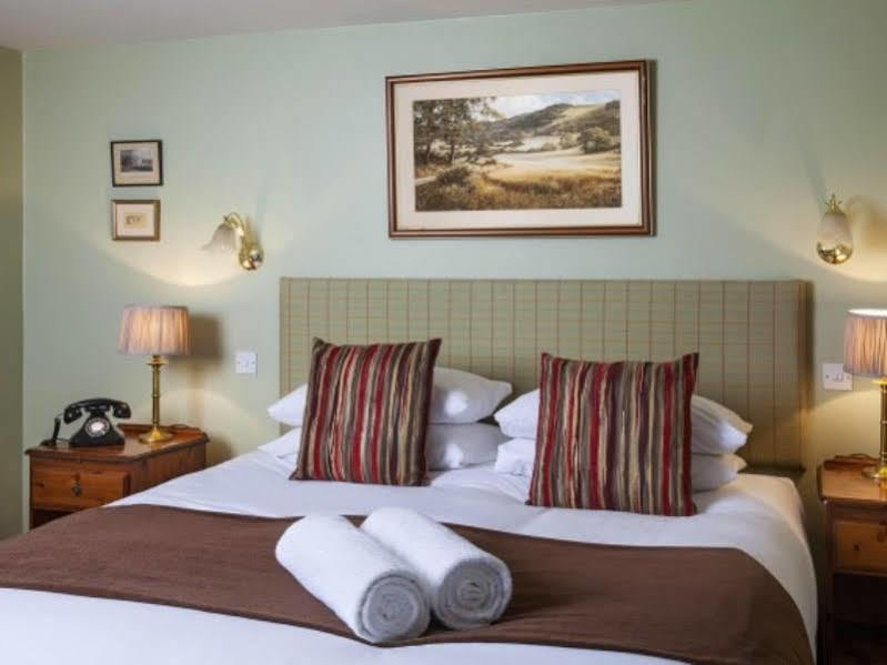 White Hart Inn Уелс Екстериор снимка