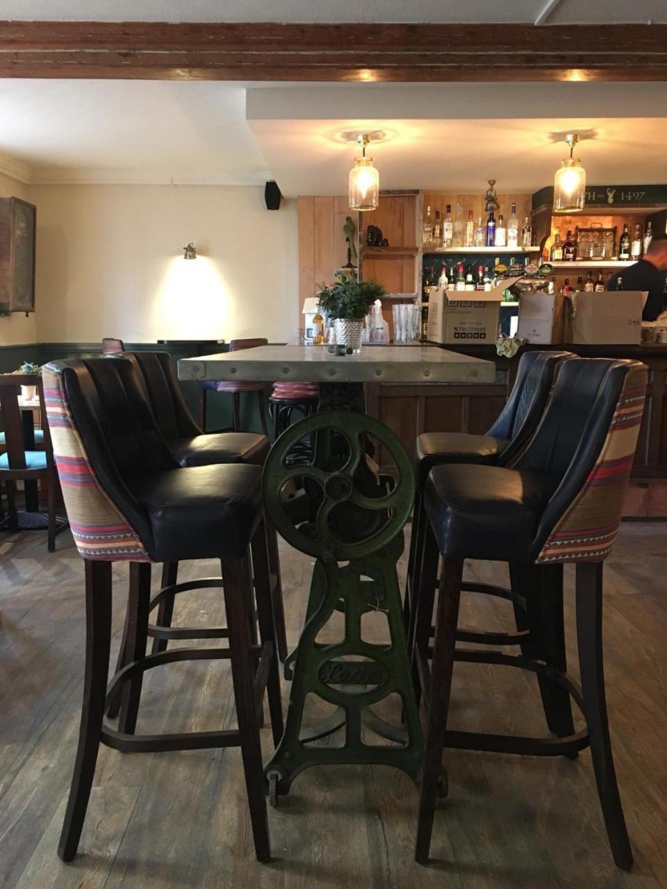 White Hart Inn Уелс Екстериор снимка